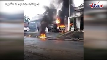 Xe bồn tiếp nhiên liệu bốc cháy tại cây xăng ở Sông Mã