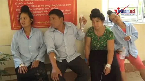 141 người nhập viện sau khi đi ăn đám cưới ở Sơn La