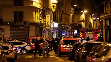 Tấn công khủng bố bằng dao ở trung tâm Paris, nhiều người thương vong