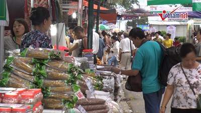 350 gian hàng khắp cả nước dự Hội chợ Xúc tiến thương mại tại Hà Nội