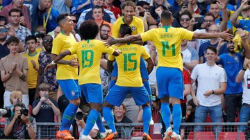 Neymar tái xuất với siêu phẩm, Brazil hạ đẹp Croatia