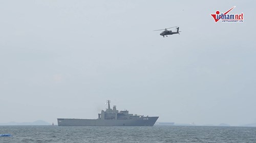 Tàu chiến, trực thăng Singapore bảo vệ cuộc gặp Trump - Kim