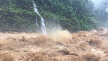 Hình ảnh mưa lũ kinh hoàng ở các tỉnh miền núi phía Bắc