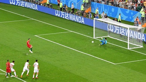 Highlights: Ronaldo đá hỏng 11m, Bồ Đào Nha run rẩy đụng Uruguay