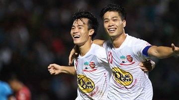 Công Phượng, Văn Toàn 'nổ súng', HAGL vùi dập Than Quảng Ninh