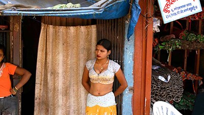 Khu đèn đỏ ở Ấn Độ náo loạn vì ngân hàng dành cho gái mại dâm đóng cửa