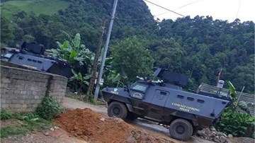 Sơn La: Xe bọc thép cùng hàng trăm cảnh sát đột kích hang ổ ma túy