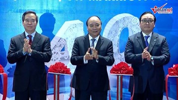 Thủ tướng dự Diễn đàn cấp cao và triển lãm quốc tế về công nghiệp 4.0
