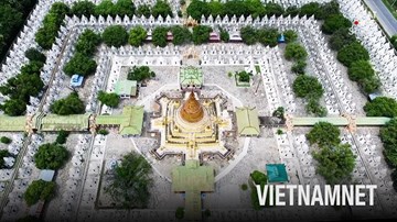 Khám phá ngôi chùa thực chất là cuốn sách lớn nhất thế giới