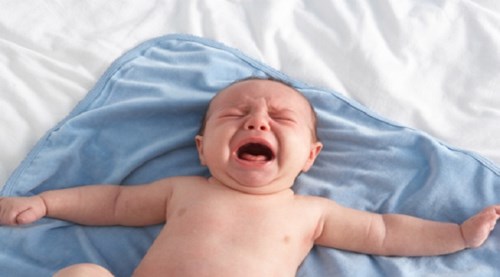Những điều cấm kỵ cha mẹ tuyệt đối không được làm với trẻ sơ sinh