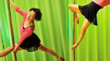 Bà lão 72 tuổi trổ tài múa cột vạn người mê