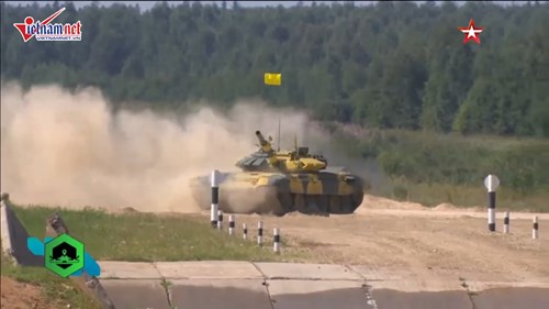 Việt Nam lại phá kỷ lục giải đua xe tăng quốc tế Tank Biathlon 2018