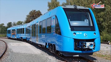 Tàu hỏa chạy bằng khí hydro, thải ra hơi nước đầu tiên trên thế giới