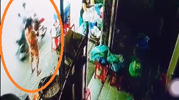 Bắt cóc hụt em bé đang được bà bế trên tay tại Hội An