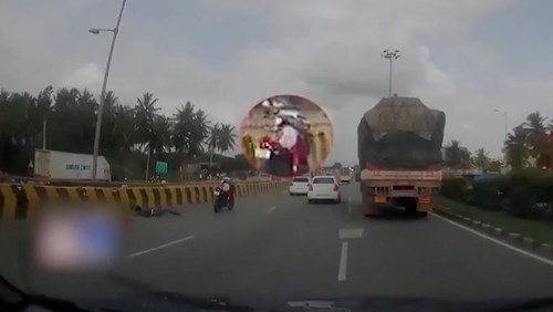 Xe máy không người lái chở theo bé trai phong vun vút sau va chạm