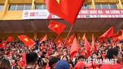 Người hâm mộ cả nước hừng hực tinh thần cổ vũ Olympic Việt Nam