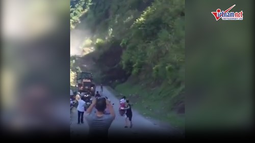 Sạt lở núi kinh hoàng ở Mương La