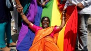Muôn kiểu ăn mừng của người Ấn Độ khi lệnh cấm quan hệ đồng giới được dỡ bỏ