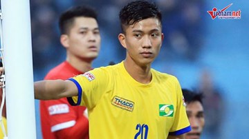 Văn Đức chia sẻ về chấn thương, ngậm ngùi làm khán giả trận SLNA vs Hà Nội