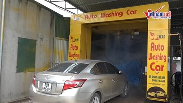 Hệ thống rửa xe tự động 'ngon, bổ, rẻ' made in Vietnam