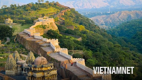 Khám phá 'Vạn Lý Trường Thành' Kumbhalgarh -  Pháo đài bí ẩn nhất Ấn Độ