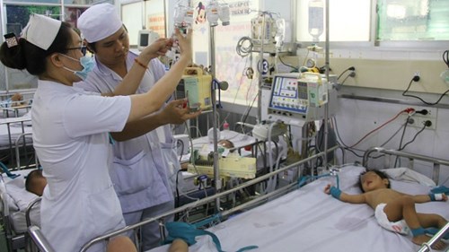 Tay chân miệng tăng đột biến: Lý giải bất ngờ từ Viện trưởng Pasteur