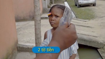 Cười rung rốn với khả năng diễn kịch đẳng cấp của bé gái