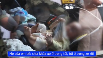 Giải cứu em bé bị mắc kẹt vì mẹ bỏ quên chìa khóa trong xe ô tô
