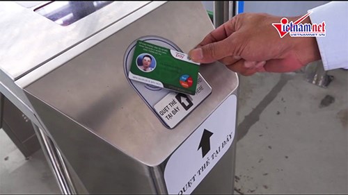 Đi buýt nhanh BRT Hà Nội bằng vé 4.0