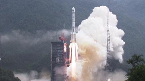 Trung Quốc phóng 2 vệ tinh định vị Bắc Đẩu 3