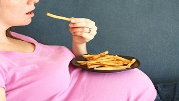 Không muốn hại con, mẹ bầu tránh xa những thực phẩm này