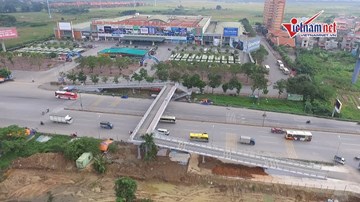 Cầu vượt chữ Z cho người đi bộ và xe máy đầu tiên ở Thủ đô