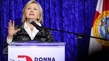 Cựu Ngoại trưởng Mỹ Hillary nói gì trước việc bị gửi bom đến nhà?