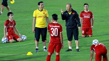 Thầy Park tiết lộ người thay Văn Thanh, cách vượt qua Thái Lan