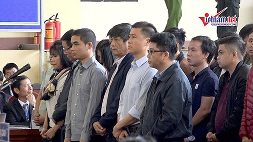 Hình ảnh các bị cáo tại phiên toà xét xử cựu tướng công an