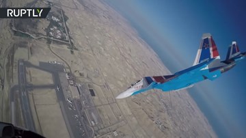 Xem màn nhào lộn đỉnh cao của phi đội Hiệp sĩ Nga trên tiêm kích Su-30S