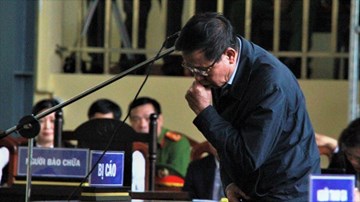 Ông Phan Văn Vĩnh nhận tội trước toà: 'Bị cáo hết sức thấm thía, ân hận'