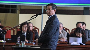 Ông Phan Văn Vĩnh khai 'bán cây cảnh để mua đồng hồ 1,1 tỷ'