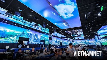 Khám phá nhà hàng lẩu robot đầu tiên ở Trung Quốc
