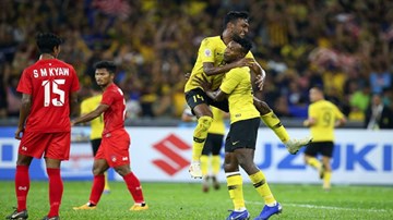 Thắng Myanmar 3-0, Malaysia cùng Việt Nam vào bán kết
