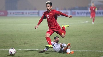 Hồng Duy: 'Gặp HLV Eriksson là động lực để chiến đấu với Philippines'