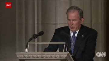 Khoảnh khắc TT Bush bật khóc nói lời tạm biệt người cha quá cố