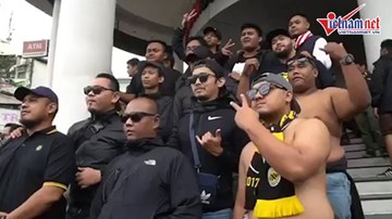 CĐV Malaysia: 'Mỹ Đình nóng như Bukit Jalil, chúng tôi sẽ chiến thắng'