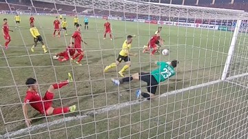 Xem lại 3 pha cứu thua tuyệt vời của 'người nhện' Đặng Văn Lâm