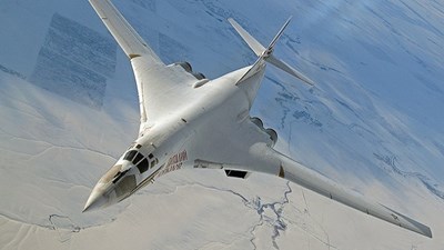 ‘Thiên nga trắng’ – máy bay ném bom hạng nặng của Nga khiến Mỹ e ngại