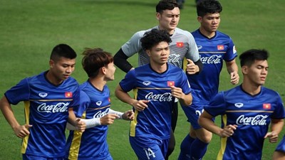 Công Phượng khoe tóc 'mì tôm', tuyển VN hào hứng chuẩn bị Asian Cup 2019