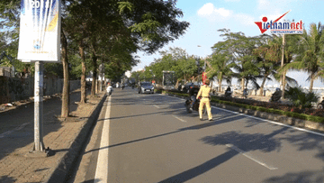 24 tổ công tác công an Hà Nội xử lý vi phạm không đội mũ bảo hiểm