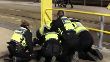 Trước thềm năm mới: Tấn công khủng bố tại Anh, nghi có bom ở sân bay Hà Lan