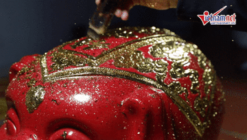 'Bí mật' bên trong những chú lợn đất dát vàng giá gần 100 triệu đồng