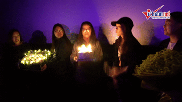 Mỹ Tâm bất ngờ khi bị fan Hà Nội 'đánh úp'